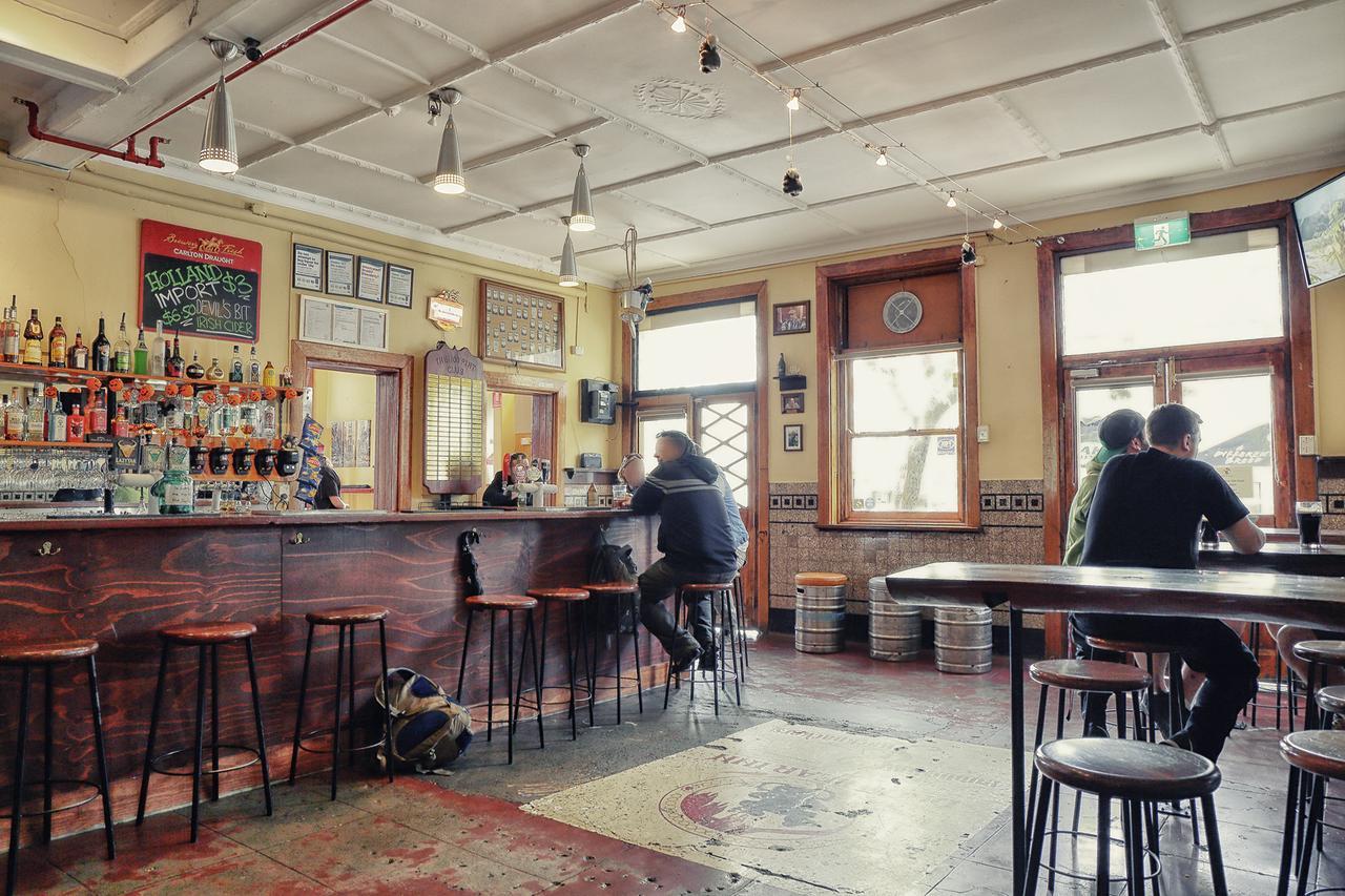Market Tavern Hostel & Bar Melbourne Buitenkant foto