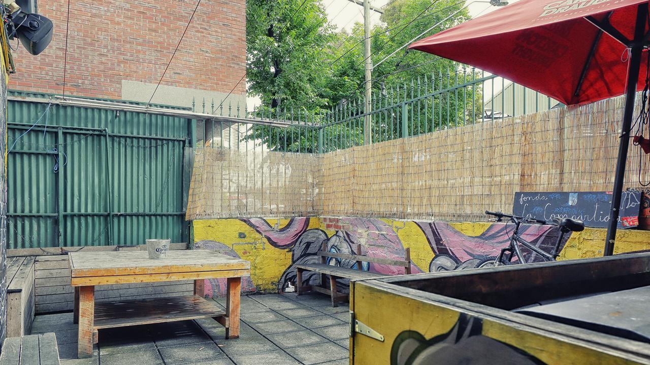Market Tavern Hostel & Bar Melbourne Buitenkant foto