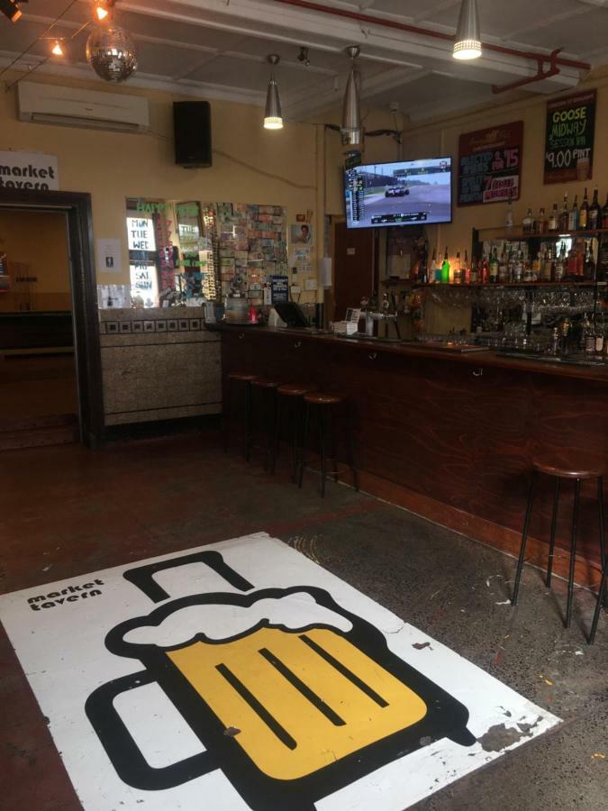 Market Tavern Hostel & Bar Melbourne Buitenkant foto