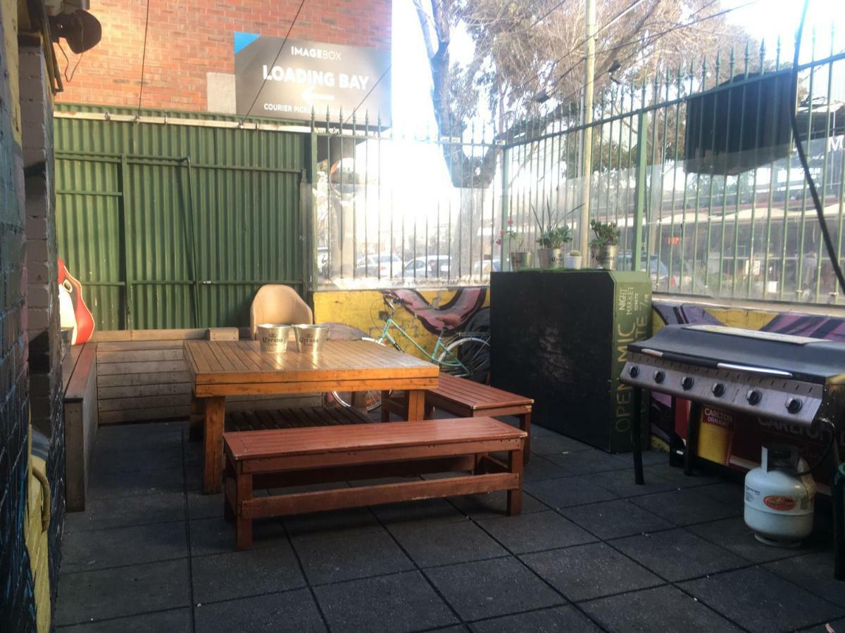 Market Tavern Hostel & Bar Melbourne Buitenkant foto